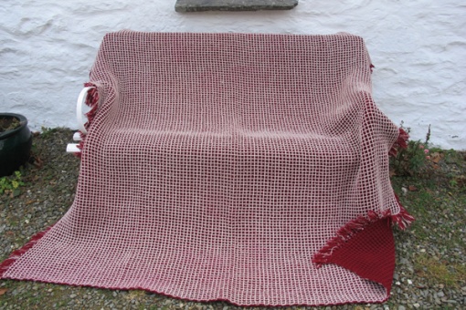 Burgundy and White Holytex Honeycomb Blanket | Jen Jones Welsh Quilts ...